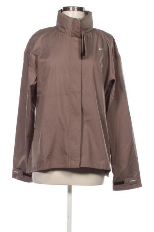 Дамско яке Nike, Размер M, Цвят Кафяв, Цена 152,99 лв.