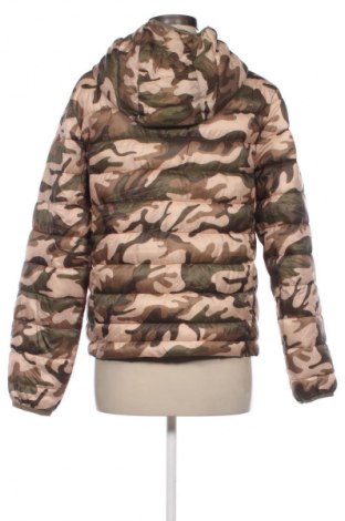 Дамско яке Pull&Bear, Размер L, Цвят Многоцветен, Цена 50,99 лв.