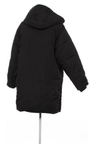 Dámská bunda  Pull&Bear, Velikost M, Barva Černá, Cena  619,00 Kč