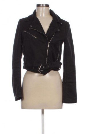Kurtka damska Pull&Bear, Rozmiar M, Kolor Czarny, Cena 112,36 zł