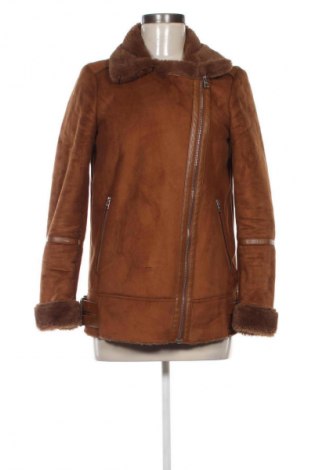 Дамско яке Pull&Bear, Размер S, Цвят Кафяв, Цена 58,00 лв.