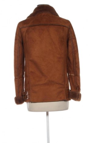 Дамско яке Pull&Bear, Размер S, Цвят Кафяв, Цена 58,00 лв.