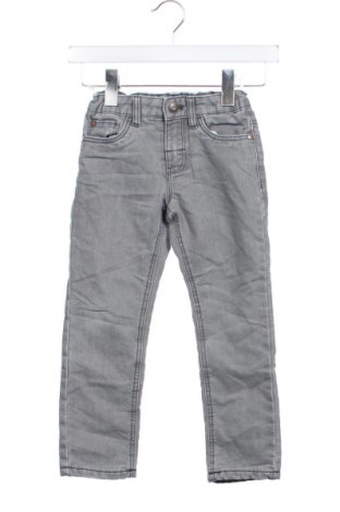 Dětské džíny  C&A, Velikost 5-6y/ 116-122 cm, Barva Šedá, Cena  219,00 Kč