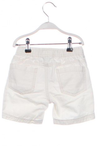 Kinder Shorts Pepco, Größe 3-4y/ 104-110 cm, Farbe Weiß, Preis 7,16 €