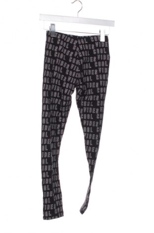 Dětské legíny  C&A, Velikost 12-13y/ 158-164 cm, Barva Vícebarevné, Cena  179,00 Kč