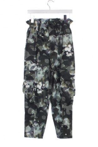Pantaloni pentru copii DKNY, Mărime 13-14y/ 164-168 cm, Culoare Multicolor, Preț 213,99 Lei