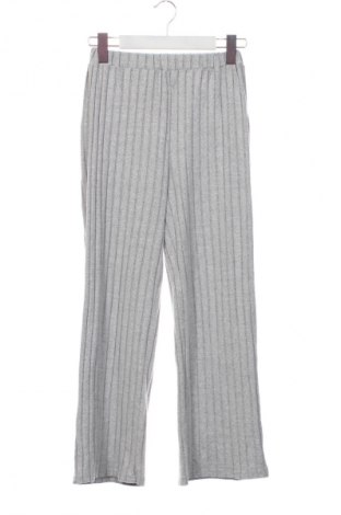 Детски панталон SHEIN, Размер 10-11y/ 146-152 см, Цвят Сив, Цена 10,99 лв.