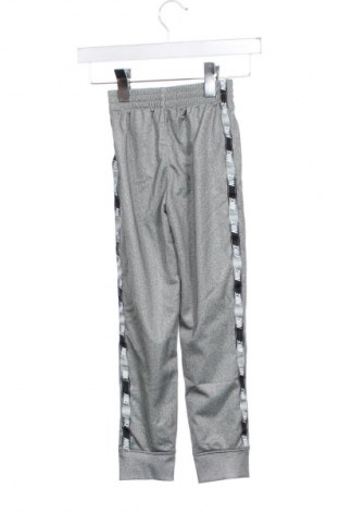 Detské tepláky Nike, Veľkosť 5-6y/ 116-122 cm, Farba Viacfarebná, Cena  16,95 €