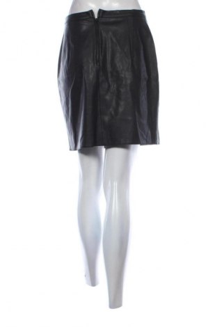 Kožená sukně  Pimkie, Velikost M, Barva Černá, Cena  241,00 Kč