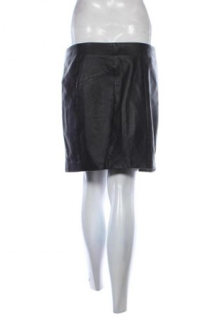 Kožená sukně  Y.A.S, Velikost M, Barva Černá, Cena  1 380,00 Kč