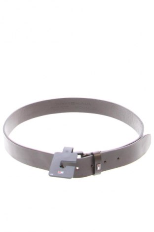 Колан Tommy Hilfiger, Цвят Кафяв, Цена 25,56 €