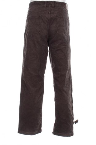 Pantaloni raiați de bărbați Gardeur, Mărime XL, Culoare Maro, Preț 85,99 Lei