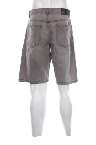 Pantaloni scurți de bărbați Pier One, Mărime M, Culoare Gri, Preț 101,99 Lei