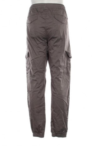 Pantaloni de bărbați Ellesse, Mărime XL, Culoare Gri, Preț 109,99 Lei