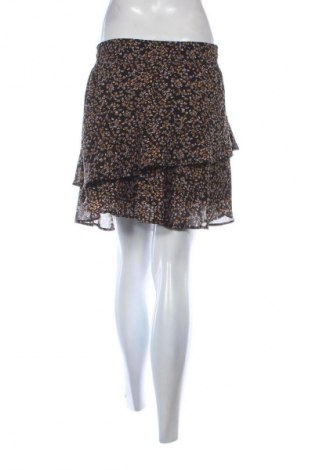 Пола America Today, Размер M, Цвят Многоцветен, Цена 19,00 лв.