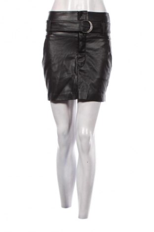 Φούστα Bershka, Μέγεθος S, Χρώμα Μαύρο, Τιμή 18,99 €