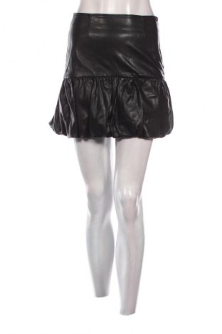Φούστα Bershka, Μέγεθος S, Χρώμα Μαύρο, Τιμή 15,94 €