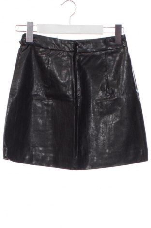 Sukně Bershka, Velikost XS, Barva Černá, Cena  381,00 Kč