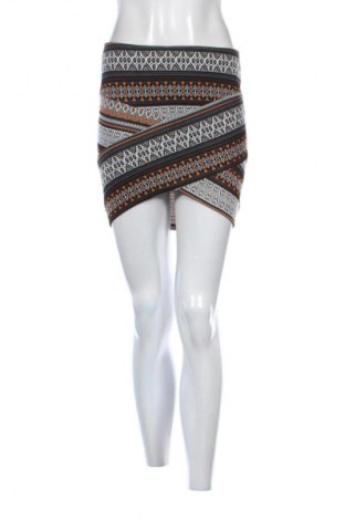 Φούστα Bershka, Μέγεθος S, Χρώμα Πολύχρωμο, Τιμή 9,72 €