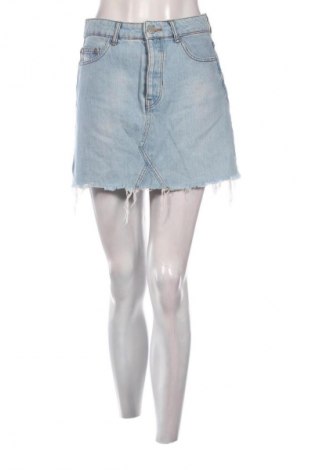 Пола Bershka, Размер M, Цвят Син, Цена 26,99 лв.