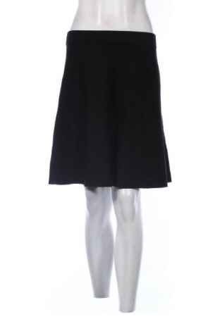 Пола C&A, Размер S, Цвят Черен, Цена 19,00 лв.