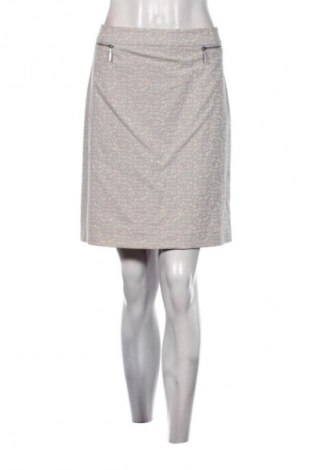 Пола Comma,, Размер M, Цвят Многоцветен, Цена 14,99 лв.