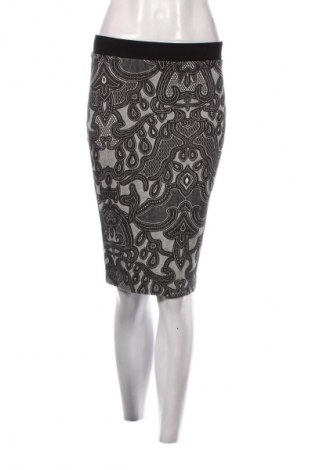 Пола Daphne, Размер S, Цвят Многоцветен, Цена 41,00 лв.