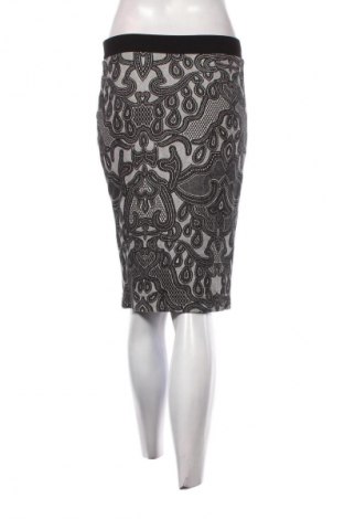 Пола Daphne, Размер S, Цвят Многоцветен, Цена 41,00 лв.