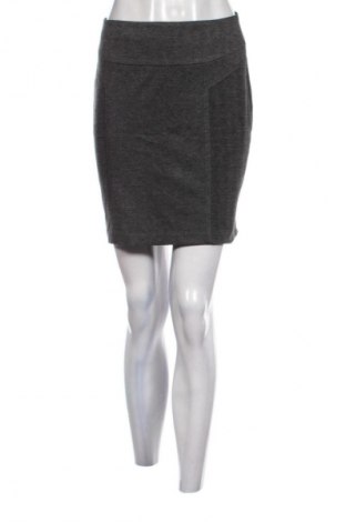 Пола Dika, Размер S, Цвят Сив, Цена 41,00 лв.