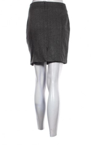 Пола Dika, Размер S, Цвят Сив, Цена 41,00 лв.