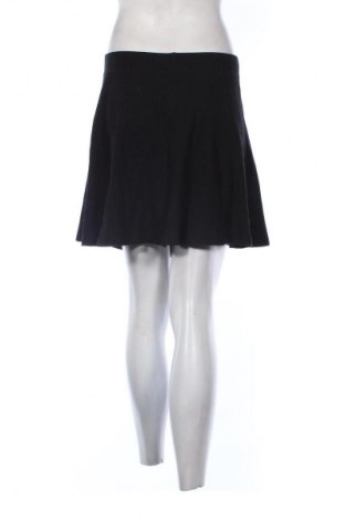 Пола Fb Sister, Размер S, Цвят Черен, Цена 19,00 лв.