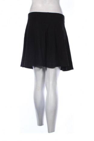 Пола Fb Sister, Размер M, Цвят Черен, Цена 19,00 лв.