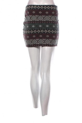 Пола Fb Sister, Размер M, Цвят Многоцветен, Цена 19,55 лв.