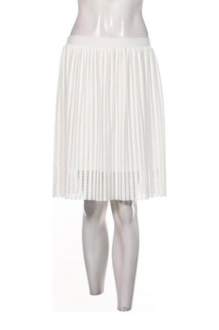 Пола Forever 21, Размер M, Цвят Бял, Цена 20,14 лв.