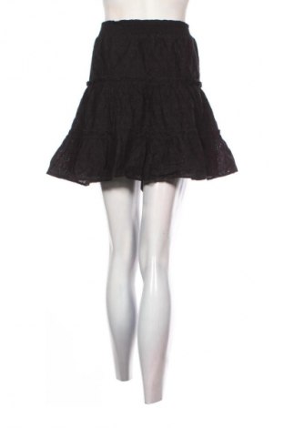 Пола Friends Like These, Размер M, Цвят Черен, Цена 15,99 лв.