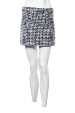 Пола Guess, Размер S, Цвят Многоцветен, Цена 117,99 лв.