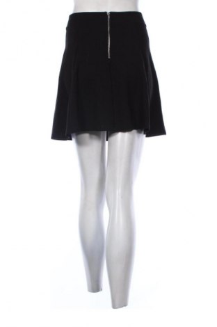 Пола H&M Divided, Размер S, Цвят Черен, Цена 16,99 лв.