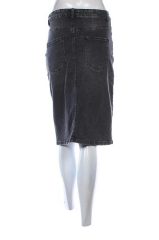 Spódnica House, Rozmiar S, Kolor Czarny, Cena 66,39 zł