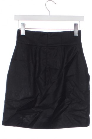 Пола Hugo Boss, Размер XXS, Цвят Черен, Цена 80,99 лв.