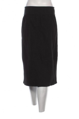 Пола Infinite, Размер M, Цвят Черен, Цена 89,03 лв.