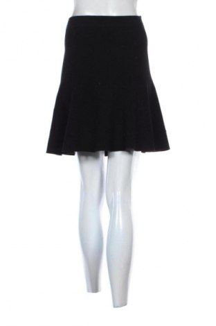 Fustă Lacoste, Mărime S, Culoare Negru, Preț 554,99 Lei