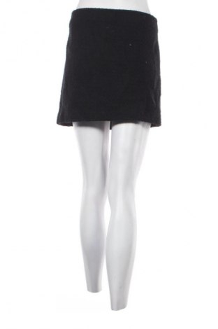 Пола Mango, Размер M, Цвят Черен, Цена 21,99 лв.