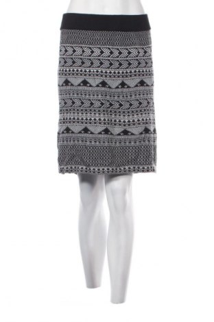 Пола Miss Etam, Размер 4XL, Цвят Многоцветен, Цена 18,99 лв.