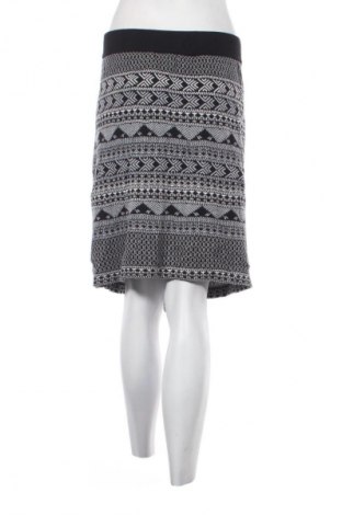 Пола Miss Etam, Размер 4XL, Цвят Многоцветен, Цена 18,99 лв.