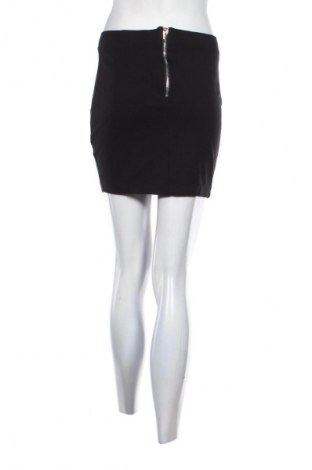 Пола Mohito, Размер S, Цвят Черен, Цена 19,00 лв.