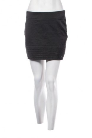 Spódnica Orsay, Rozmiar M, Kolor Czarny, Cena 43,68 zł