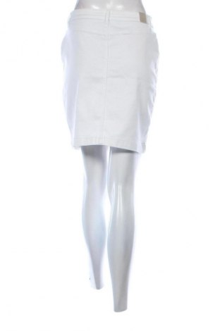 Пола Orsay, Размер M, Цвят Екрю, Цена 28,88 лв.