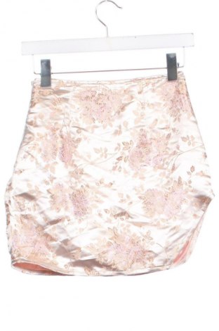 Szoknya Pretty Little Thing, Méret XXS, Szín Sokszínű, Ár 3 800 Ft