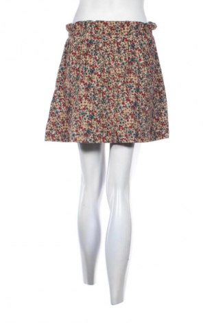 Rock Pull&Bear, Größe M, Farbe Mehrfarbig, Preis 10,00 €