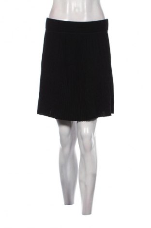 Пола Stefanel, Размер S, Цвят Черен, Цена 25,99 лв.